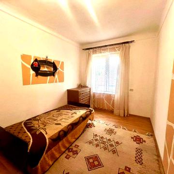 Продаж 3 кімнатної квартири особнякового типу вул. Бодянського