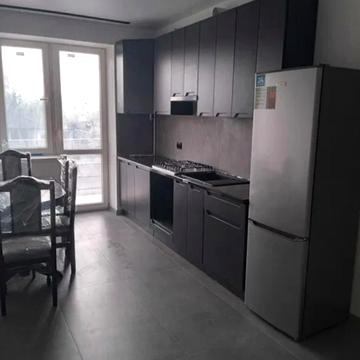 Єнківська, 33