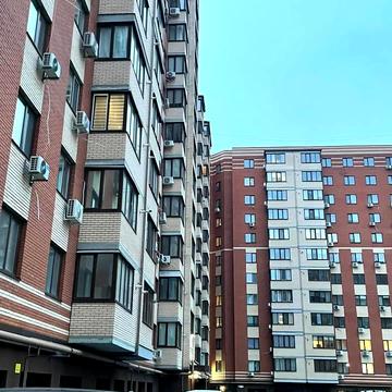 Володимирська вул., 6