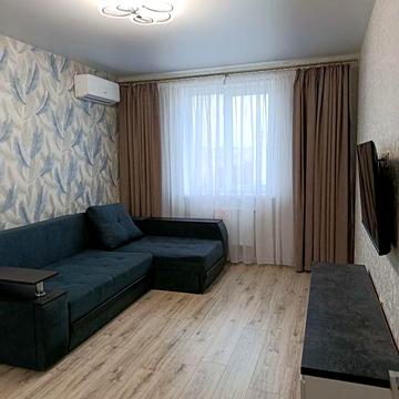 ЖК Ньютона сдам 1-но комнатную квартиру