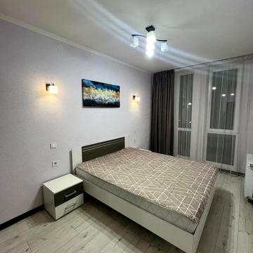 Вячеслава Чорновола просп. (), 69а