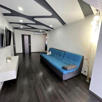 Продається світла сімейна 3-кімнатна квартира в Індустріальному районі