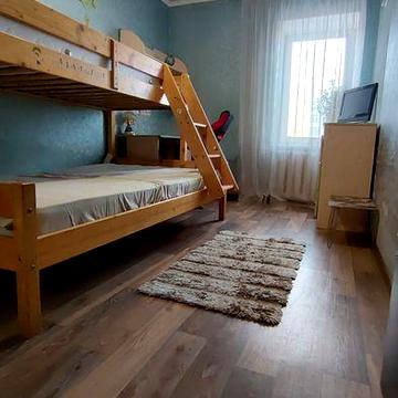 Продам 2кім. Низ пр. Поля, Центр, парк Глоби ( Центральний р-н)