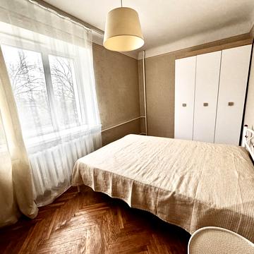 Юлії Здановської вул. (Ломоносова), 4