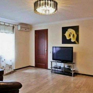 Печерськ! 2-кім. 50 м2 Бульвар Лесі Українки 12, метро Кловська, Центр