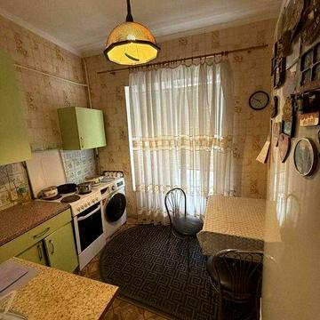 Продам 2к квартиру під комерцію Лондонська Севастопольська Соломянка