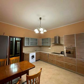 Володимира Івасюка просп. (Героїв Сталінграду), 10-А