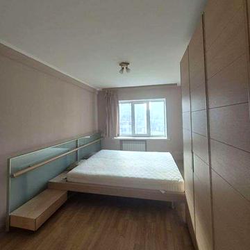 Олександра Архипенка вул. (Мате Залки), 10