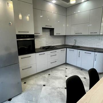 Малоголосківська вул., 12б