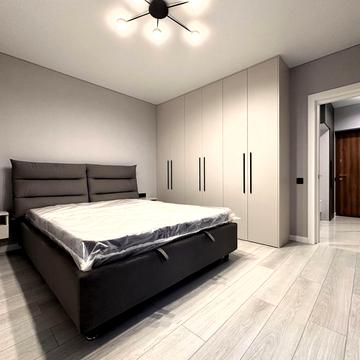 Івана Виговського вул. (Маршала Гречка), 42