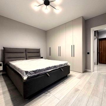 ЖК Варшавський. 1ша здача . Середній поверх  10й поверх