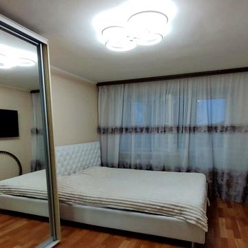 Академіка Заболотного вул., 25