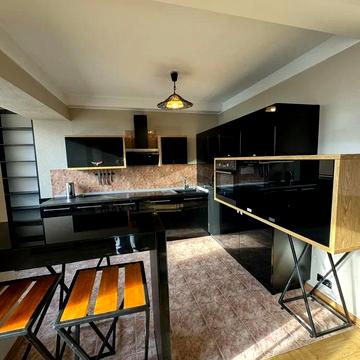 Микільсько-Ботанічна вул., 6/8