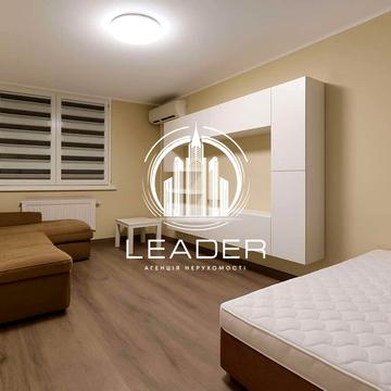 Михайла Гришка вул., 8-Б