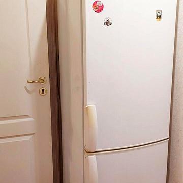 Володимира Сікевича вул., 16