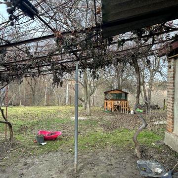 Продам будинок в затишному місці міста Лубен