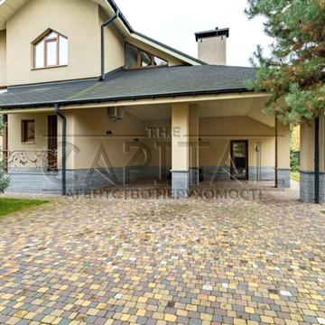 Садова вул., 1