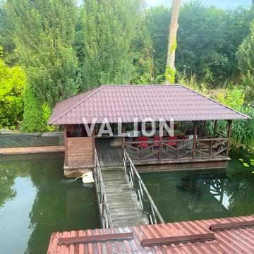 Продаж домоволодіння з можливістю ведення фермерського господарства!