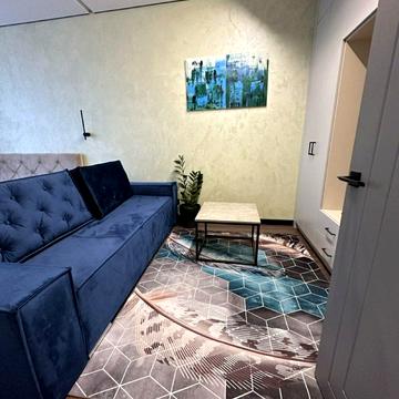 Валерія Самофалова вул. (Каманіна), 16а/2