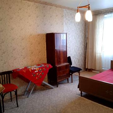 Дмитра Антоновича бульв., 11