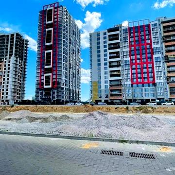 Олександра Олеся вул., 13