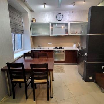 Деревлянська вул. (Якіра), 16