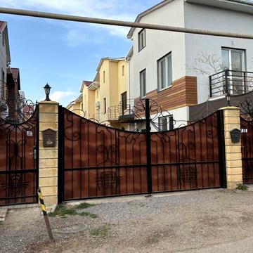 Садова, 1 / 16Е