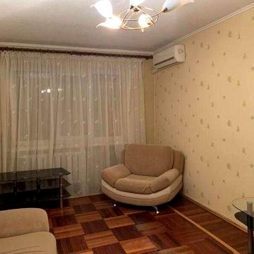 Продам хорошую светлую 3 к квартиру на Павловом поле