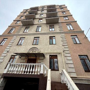 Квартира в новом малоэтажном доме/ Адмиральский проспет