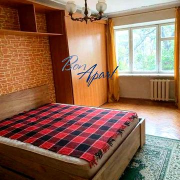 Тетянинська вул. (Леваневського), 4