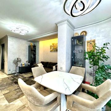 Андрія Гулого-Гуленка вул. (Віце-адмірала Азарова), 6