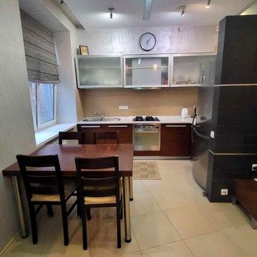 2-кімнатна квартира, вул. Деревлянська, 16, Шевченківський р-н.