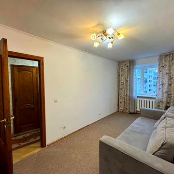 Володимира Великого вул. (Артема), 37