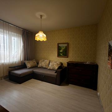 Червоної Калини просп. (Володимира Маяковського), 8-Б