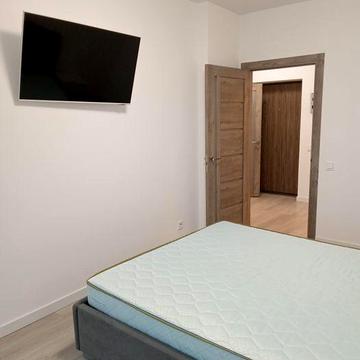 Київ, вул. Метрологiчна 107 г, 41 кв.м., 7 поверх. ЖК Кришталеві джере