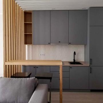 Регенераторна вул., 4