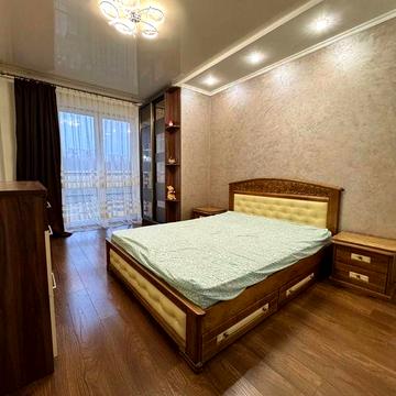 ЖК Deluxe
Оренда просторої 2кімнатної квартири по вул.Малоголосківська