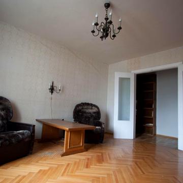 Рональда Рейгана вул., 36