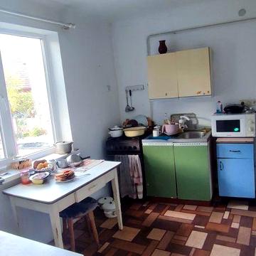 Продаєтьсяи2х кім квартира Сторожмнецькій початок ціна 58 000$