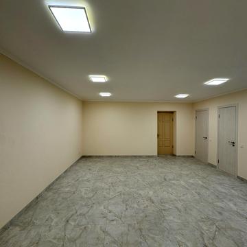 Білогородська вул., 25