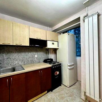 Простора студія на Березняках. Здається вперше. З ремонтом