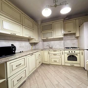 Клима Савура вул., 14а