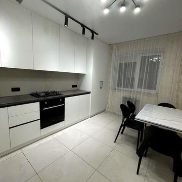 Вільна оренда великоі 1 кмн квартири ЖК Сімейний люкс