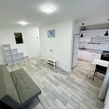 Олени Теліги вул., 37-Б