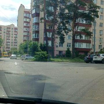 Продам   квартиру ЖК Сосновий мікрорайон 2