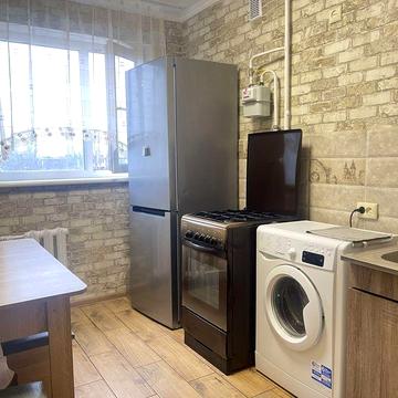 Сдаю 2 квартиру Космонавтов капитальный ремонт