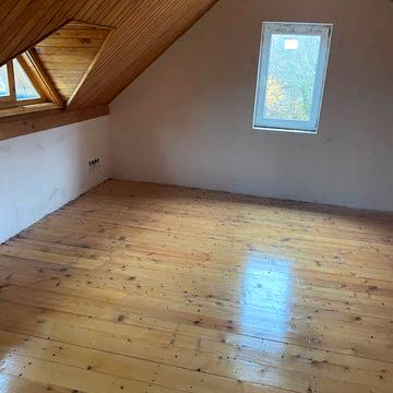 Продаж будинка .