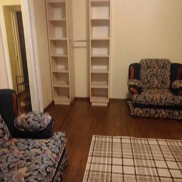 Віктора Ярмоли вул., 6/8