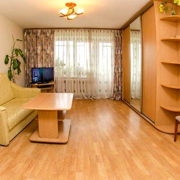 Оренда просторої 1к кв.  Центр! Вул. Щовковична 48. Світ не вимикають