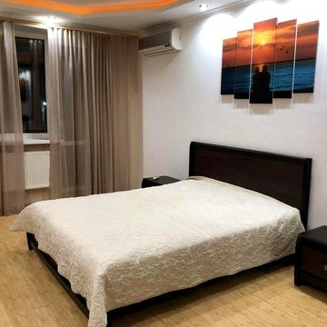 Длительно (год и более) 2х ком.квартира в р-не Монолита; газ.котел